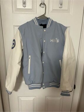Hanyang University Embroidered Patch Jacket Sleeve in White and Navy